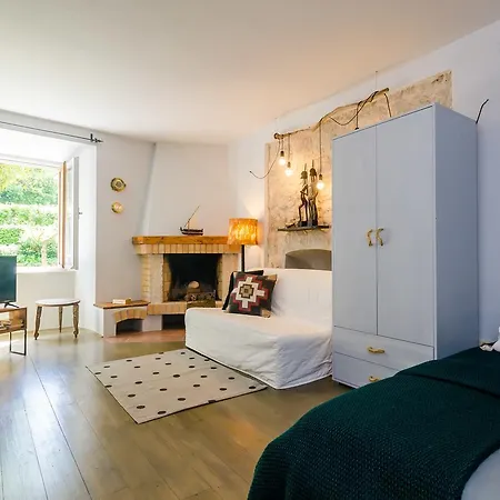 Little Apartment *